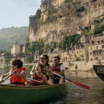 Canoë sur la Dordogne pour dordogne tourisme famille, enfants en gilets